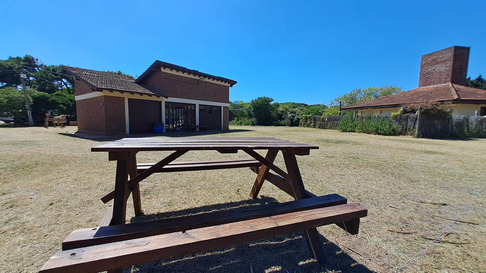 Camping de Ingenieros :: Mar Azul